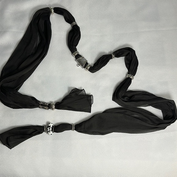 ~3 for $20~ Scarf necklace with beads and pendant holder - Picture 1 of 5